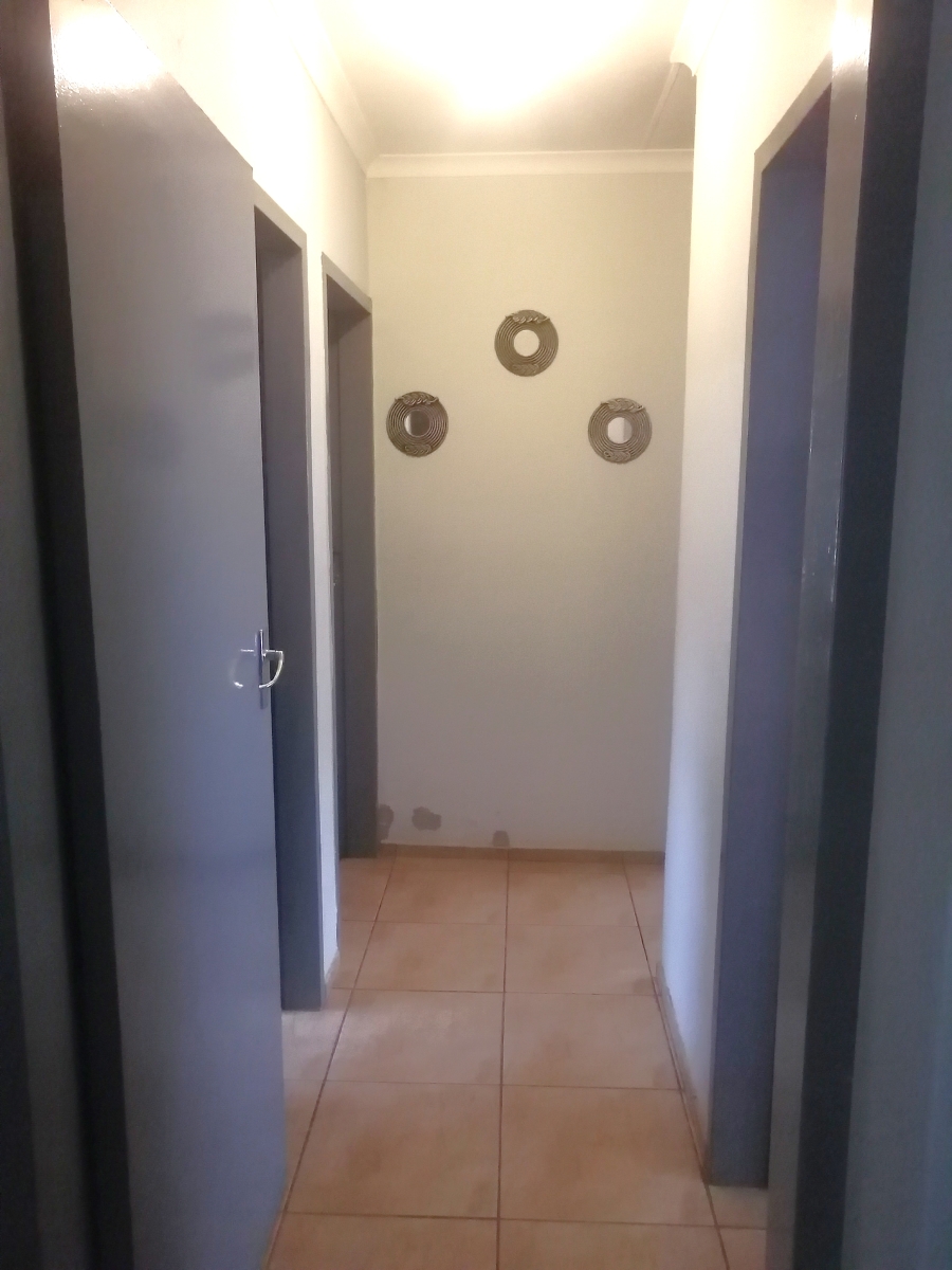 3 Bedroom Property for Sale in Likole Gauteng