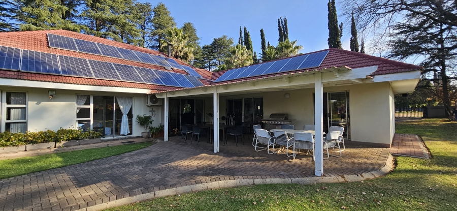 4 Bedroom Property for Sale in Three Rivers Proper Gauteng