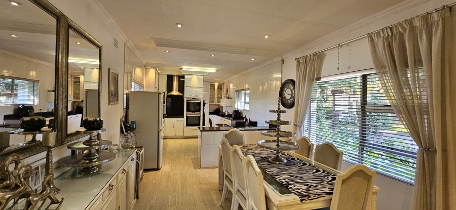 4 Bedroom Property for Sale in Three Rivers Proper Gauteng