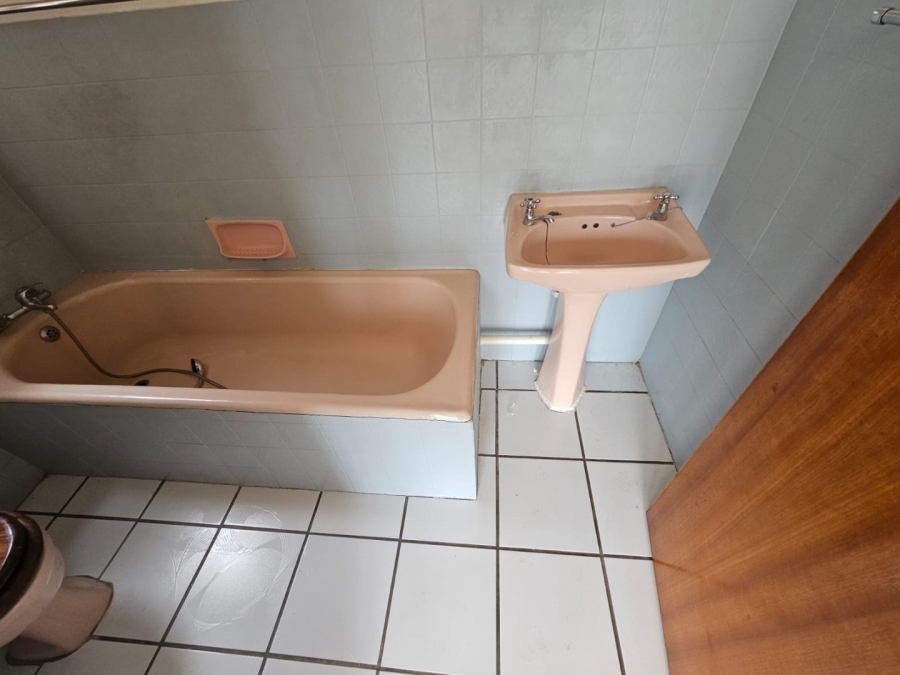 3 Bedroom Property for Sale in Brackenhurst Gauteng