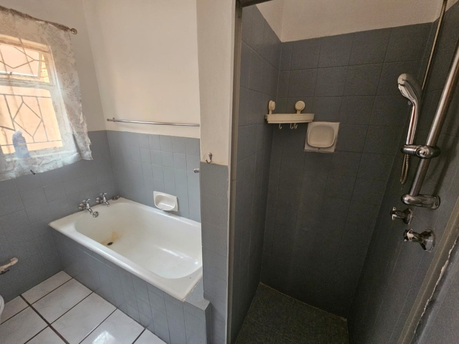3 Bedroom Property for Sale in Brackenhurst Gauteng