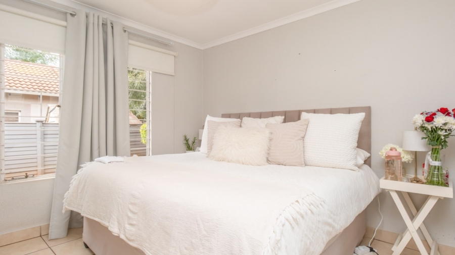 3 Bedroom Property for Sale in Weltevreden Park Gauteng
