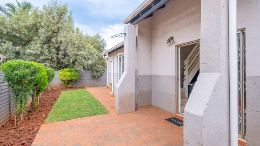 3 Bedroom Property for Sale in Weltevreden Park Gauteng