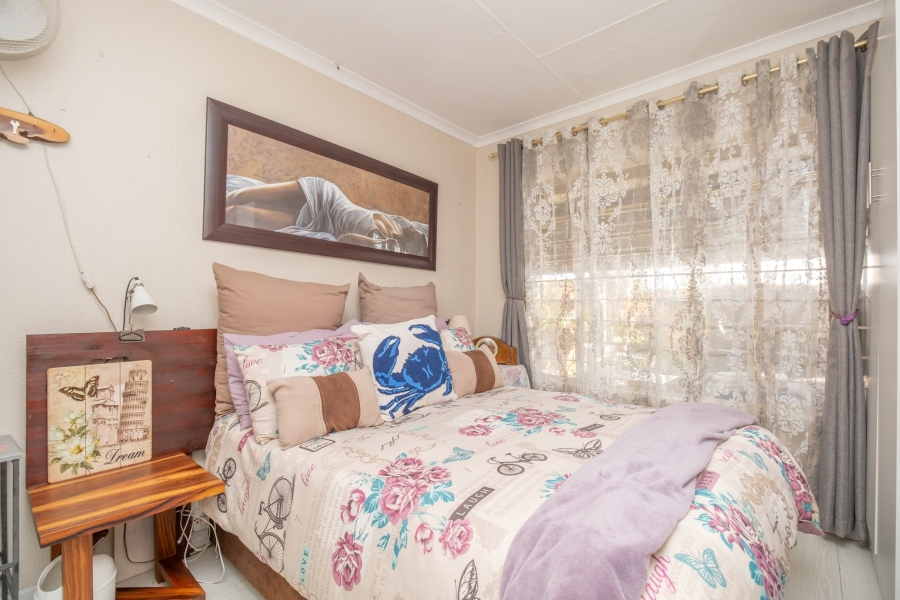 1 Bedroom Property for Sale in Wilgeheuwel Gauteng