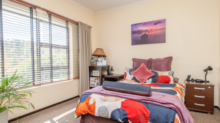 2 Bedroom Property for Sale in Helderkruin Gauteng