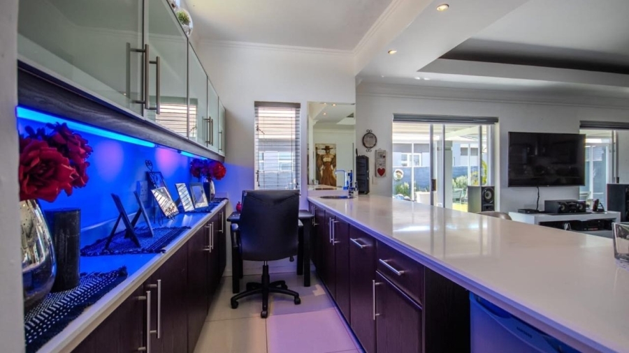 4 Bedroom Property for Sale in Vaal Marina Gauteng
