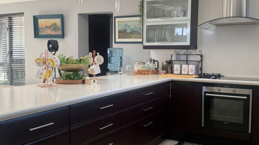 4 Bedroom Property for Sale in Vaal Marina Gauteng