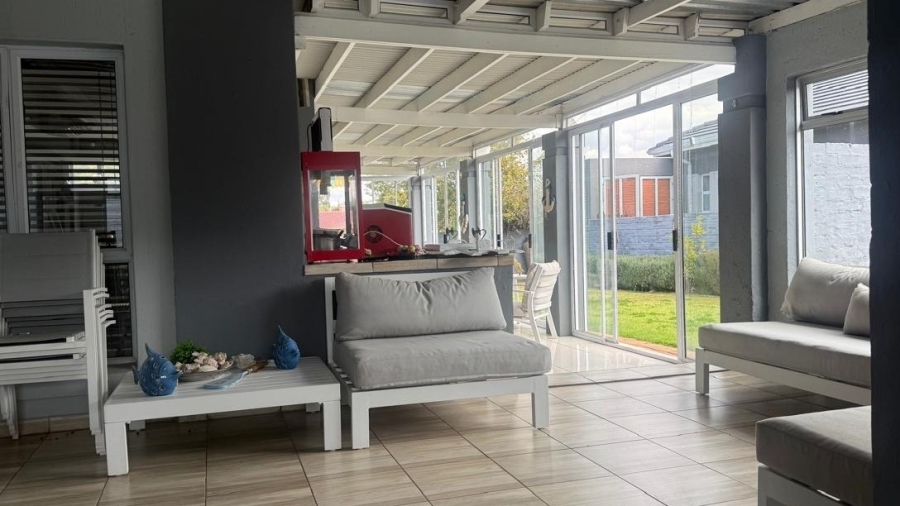 4 Bedroom Property for Sale in Vaal Marina Gauteng