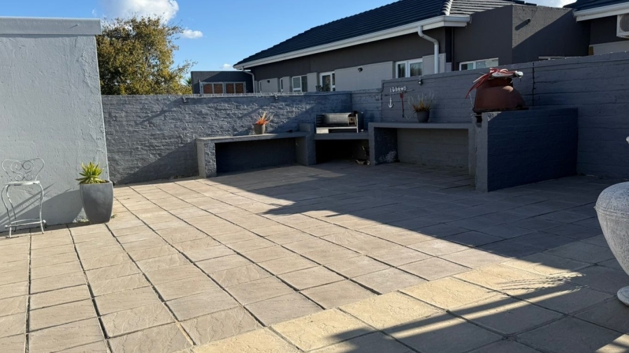 4 Bedroom Property for Sale in Vaal Marina Gauteng