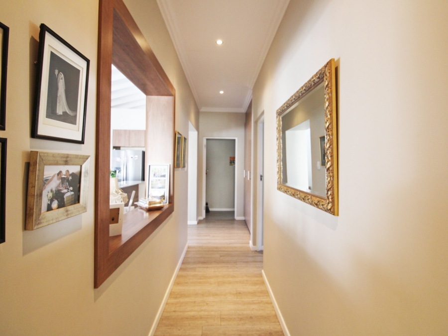 3 Bedroom Property for Sale in Bryanston Gauteng