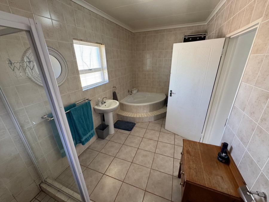 3 Bedroom Property for Sale in Misty Bay Gauteng