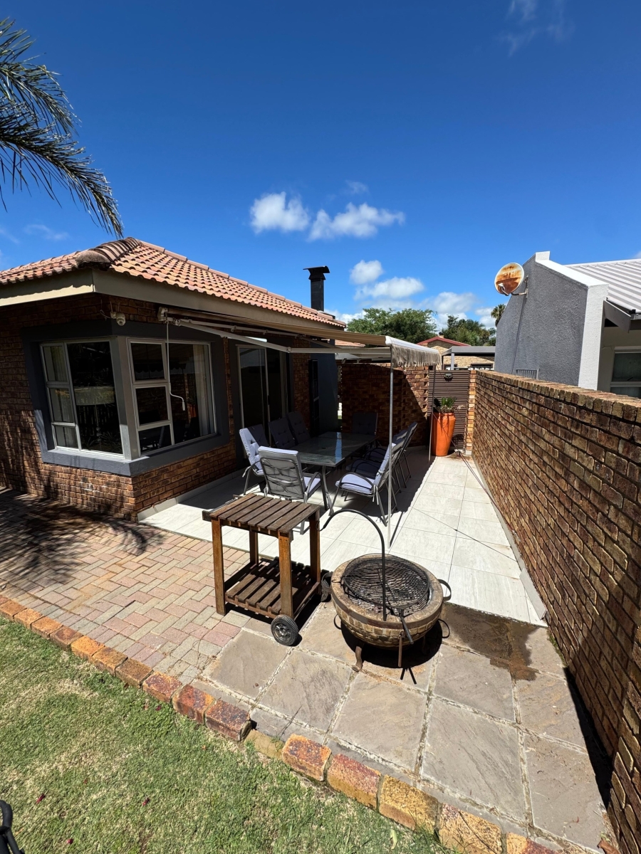 3 Bedroom Property for Sale in Misty Bay Gauteng