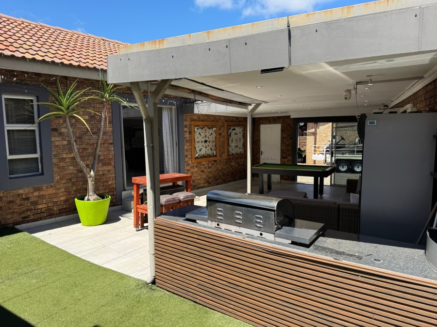3 Bedroom Property for Sale in Misty Bay Gauteng