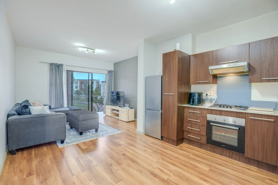 To Let 2 Bedroom Property for Rent in Beverley Gauteng
