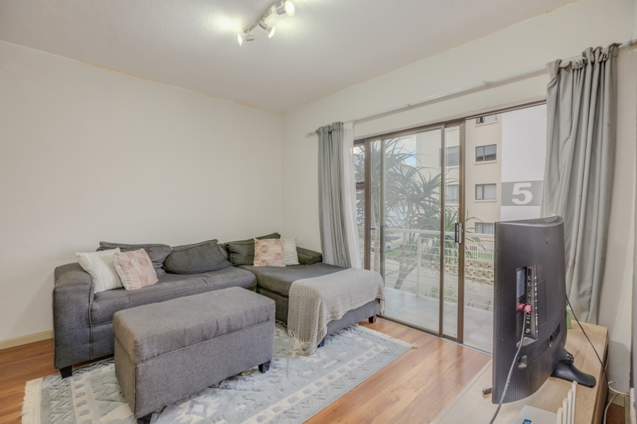 To Let 2 Bedroom Property for Rent in Beverley Gauteng