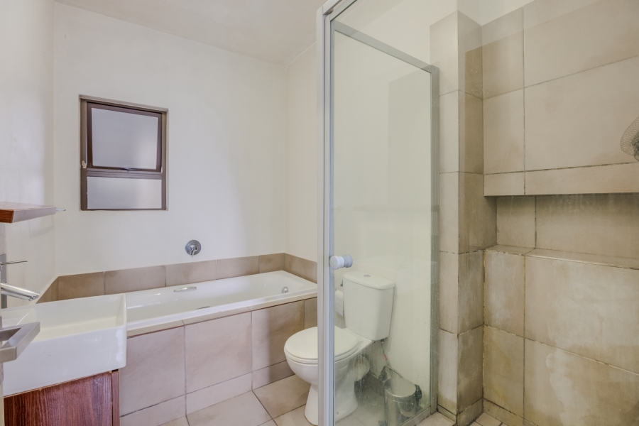 To Let 2 Bedroom Property for Rent in Beverley Gauteng
