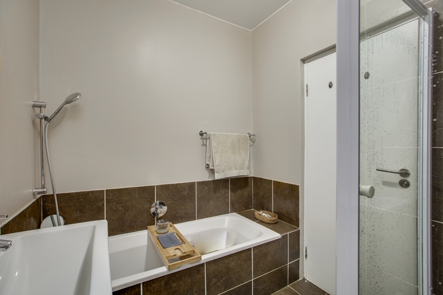 2 Bedroom Property for Sale in Fourways Gauteng
