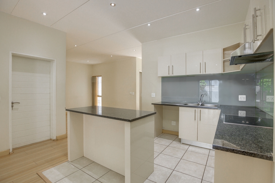 2 Bedroom Property for Sale in Bryanston Gauteng