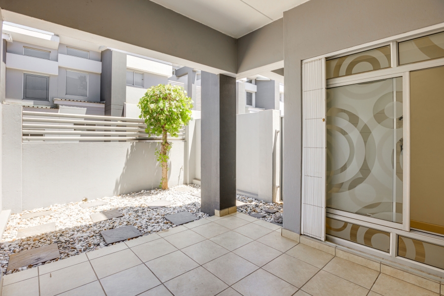 2 Bedroom Property for Sale in Bryanston Gauteng