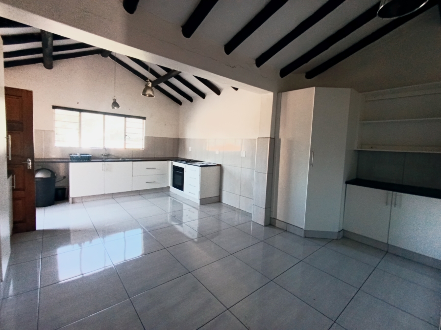 4 Bedroom Property for Sale in Verwoerdpark Gauteng