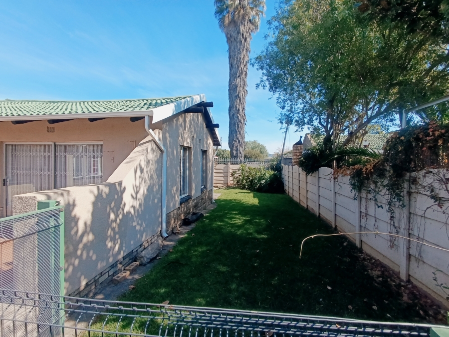 4 Bedroom Property for Sale in Verwoerdpark Gauteng