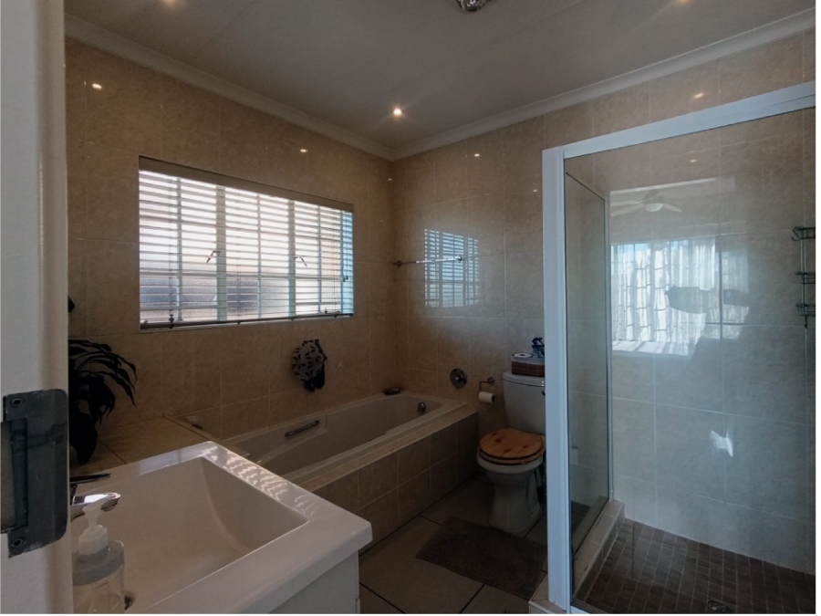 3 Bedroom Property for Sale in New Market Gauteng