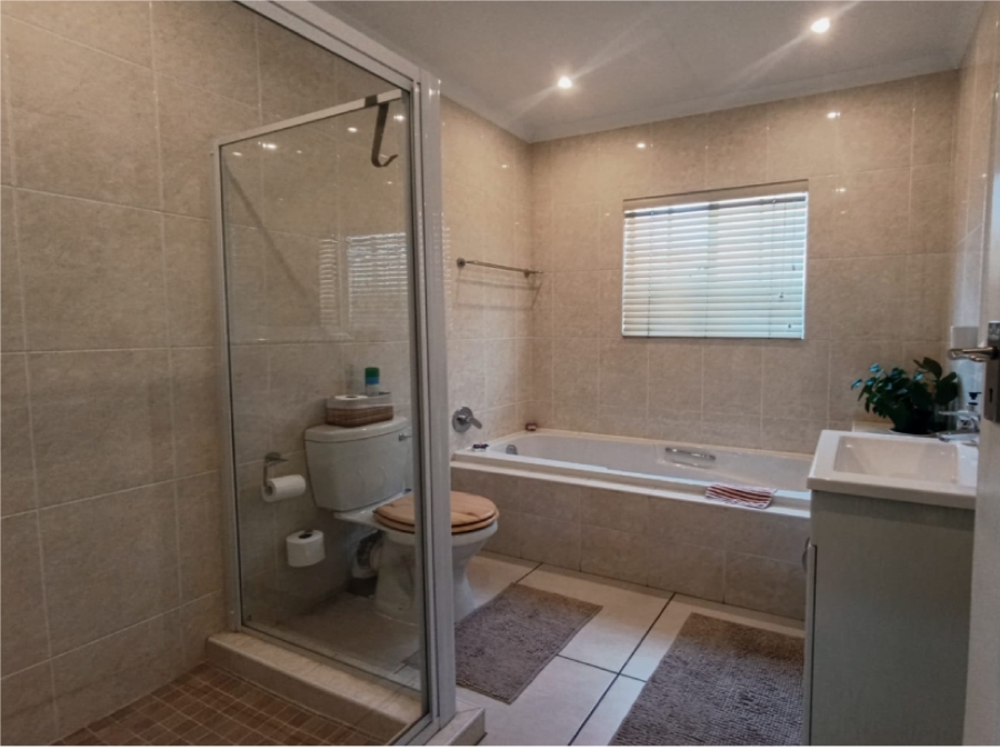 3 Bedroom Property for Sale in New Market Gauteng