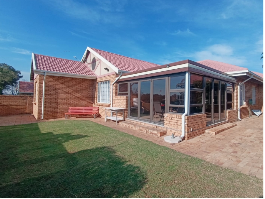 3 Bedroom Property for Sale in New Market Gauteng