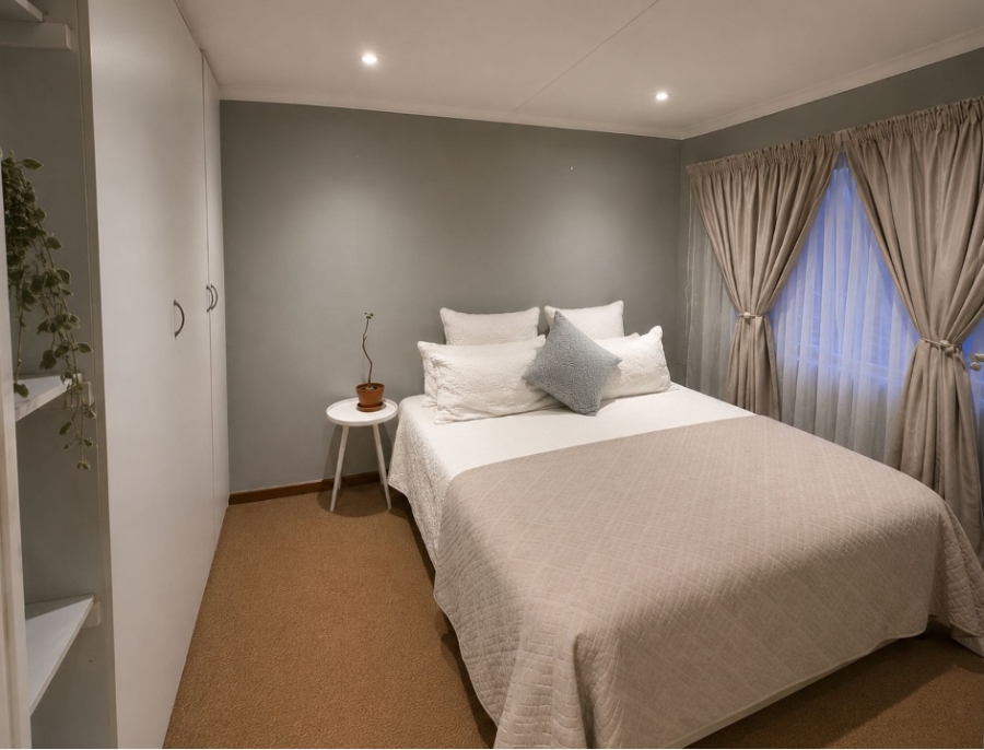 2 Bedroom Property for Sale in Verwoerdpark Gauteng