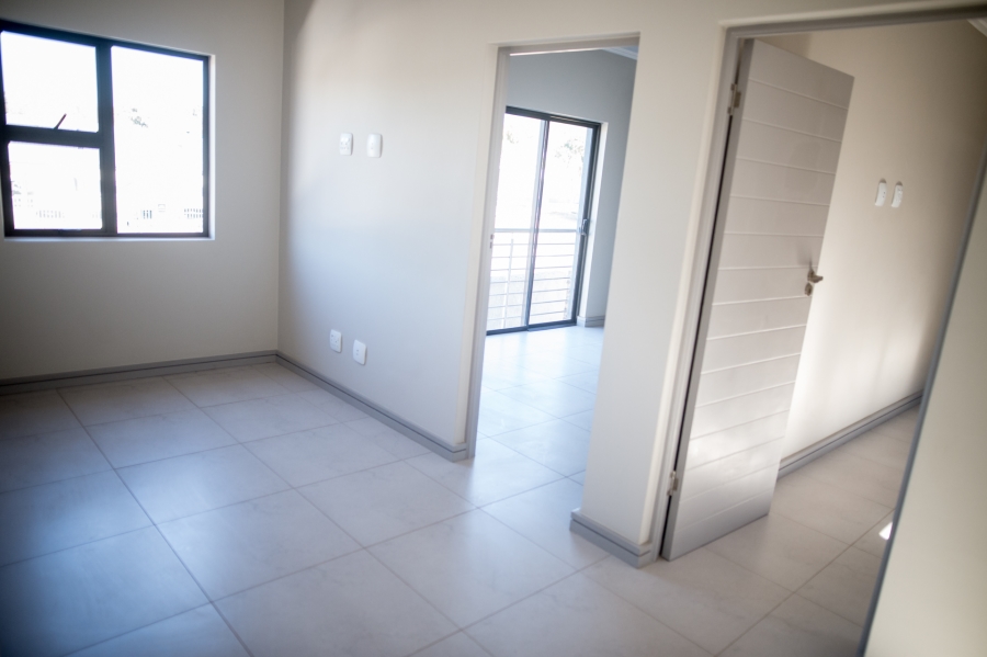 To Let 3 Bedroom Property for Rent in Petervale Gauteng