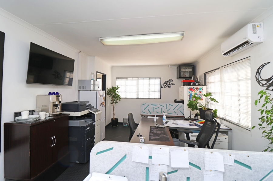 To Let Commercial Property for Rent in Kya Sands Gauteng