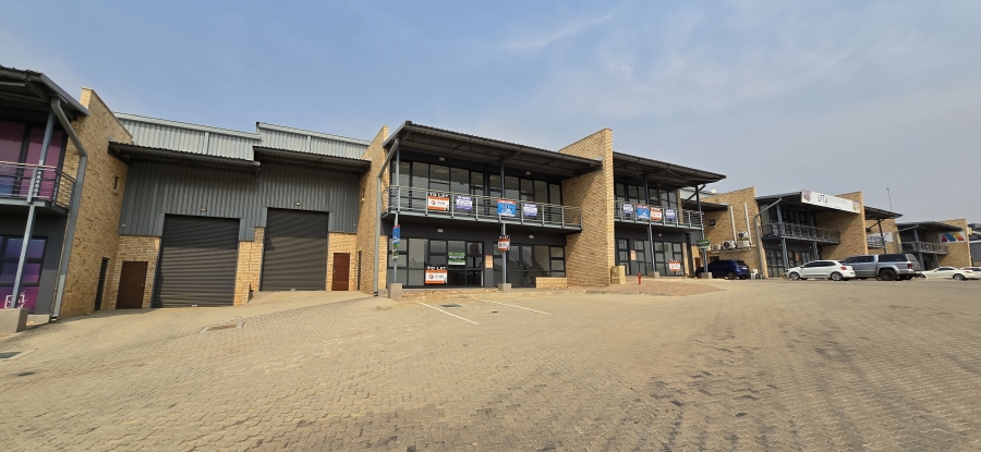 To Let Commercial Property for Rent in North Riding Gauteng