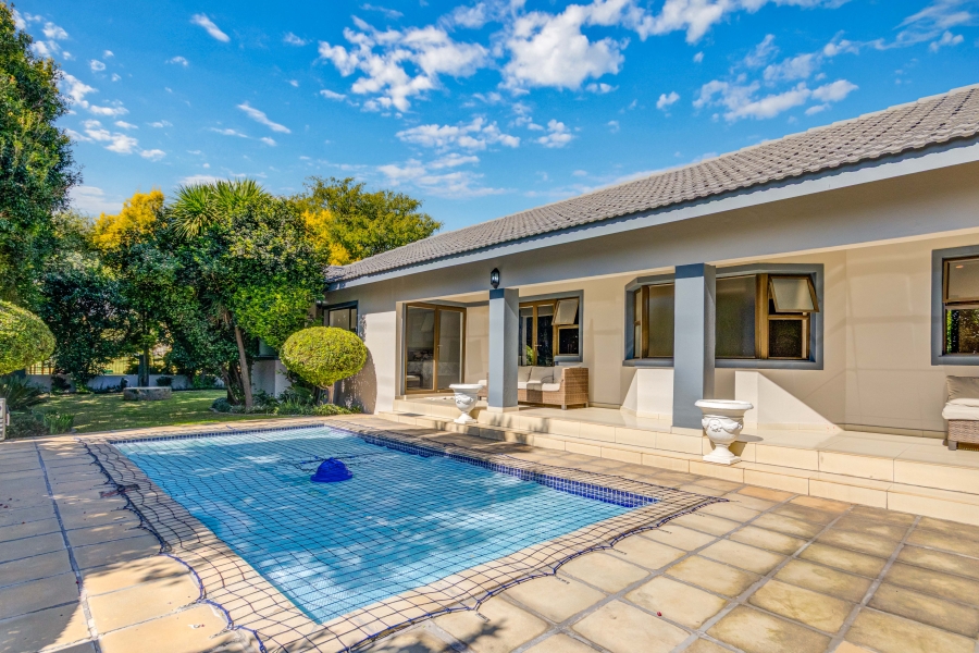 4 Bedroom Property for Sale in Carlswald North Estate Gauteng