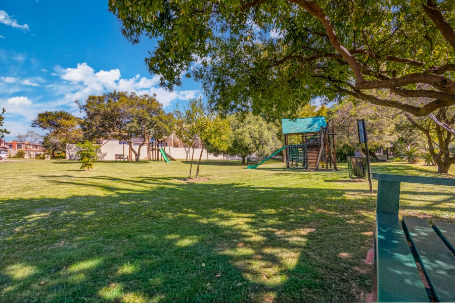 4 Bedroom Property for Sale in Carlswald North Estate Gauteng