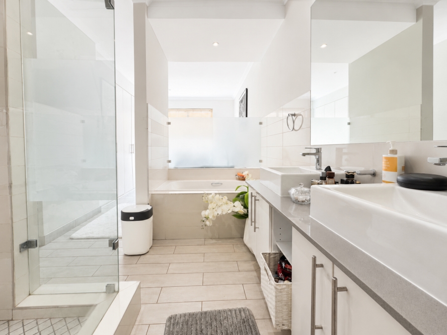 2 Bedroom Property for Sale in Rivonia Gauteng