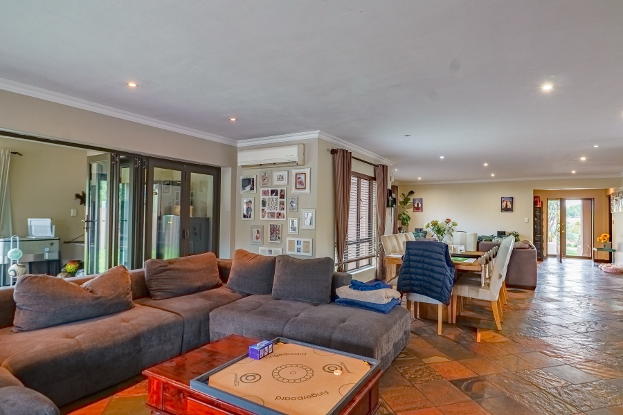 4 Bedroom Property for Sale in Willow Acres Gauteng