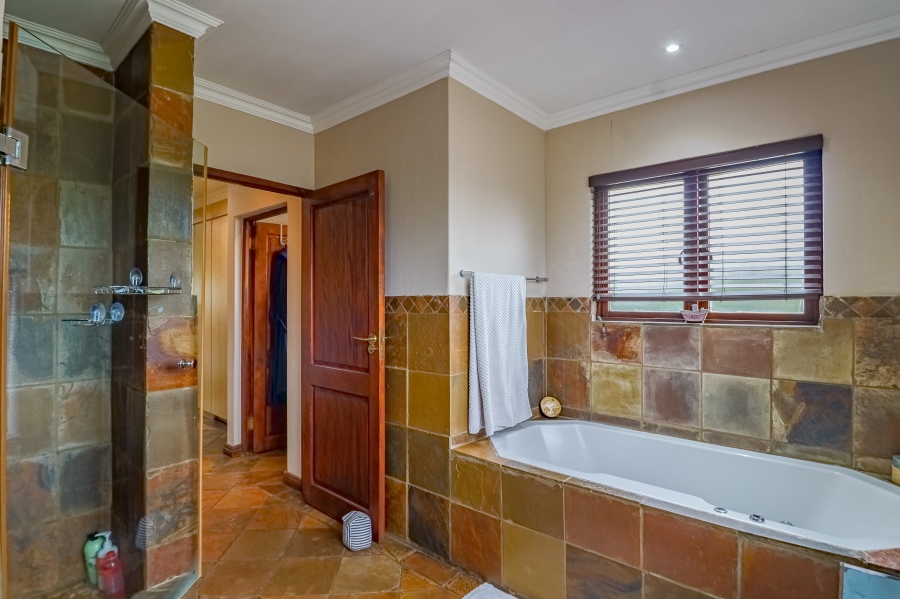 4 Bedroom Property for Sale in Willow Acres Gauteng