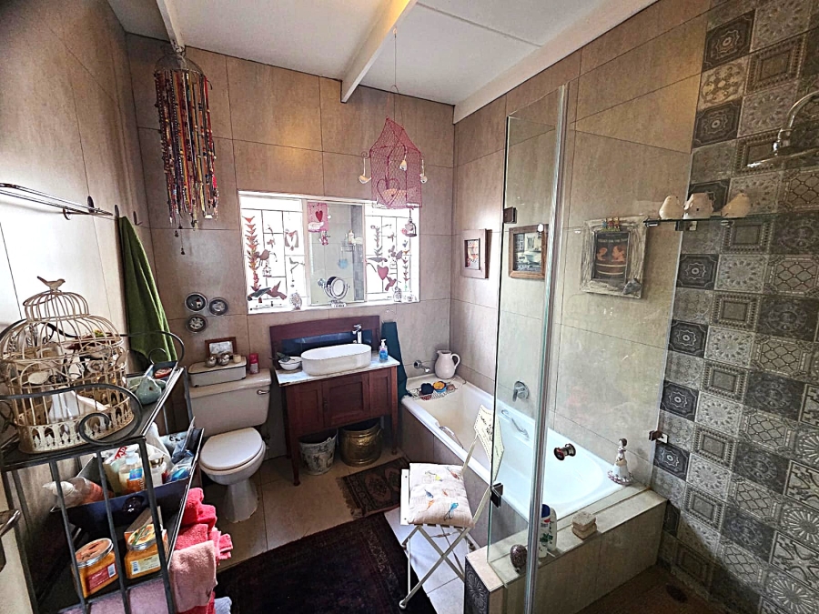 5 Bedroom Property for Sale in Sinoville Gauteng