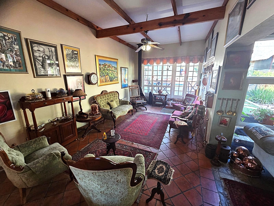 5 Bedroom Property for Sale in Sinoville Gauteng