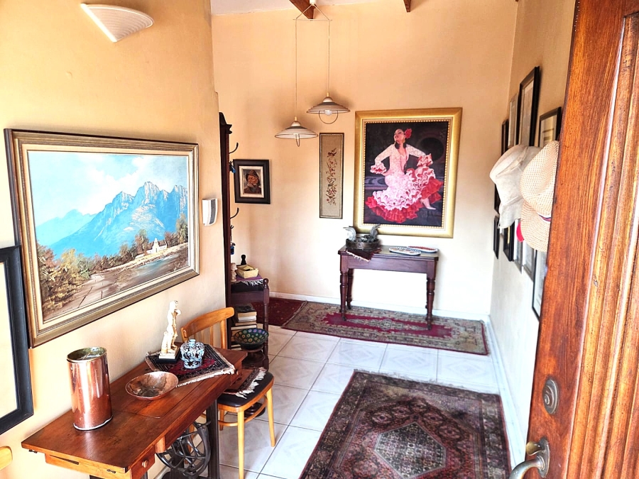 5 Bedroom Property for Sale in Sinoville Gauteng