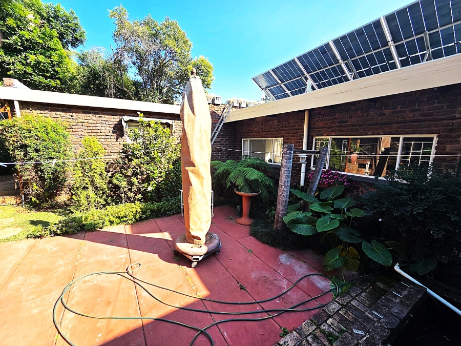 5 Bedroom Property for Sale in Sinoville Gauteng