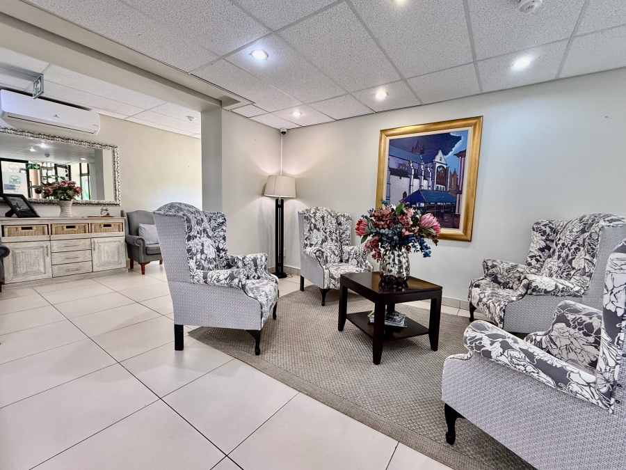 1 Bedroom Property for Sale in The Retreat Gauteng