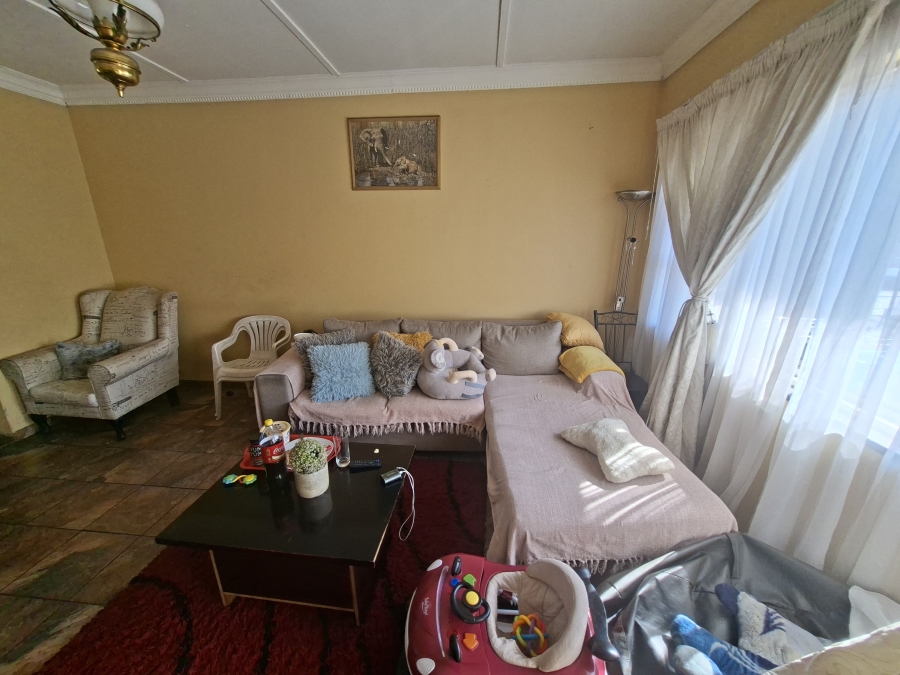 1 Bedroom Property for Sale in Lambton Gauteng