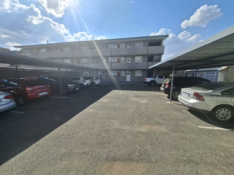 1 Bedroom Property for Sale in Lambton Gauteng