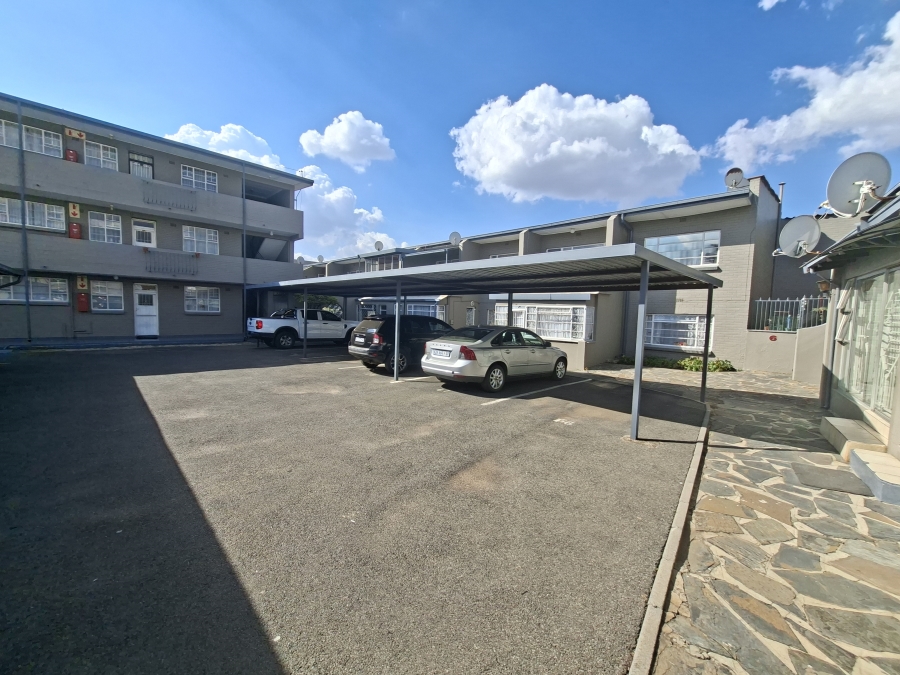 1 Bedroom Property for Sale in Lambton Gauteng