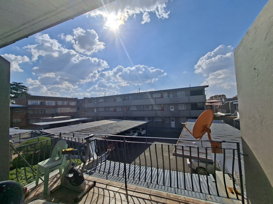 1 Bedroom Property for Sale in Lambton Gauteng