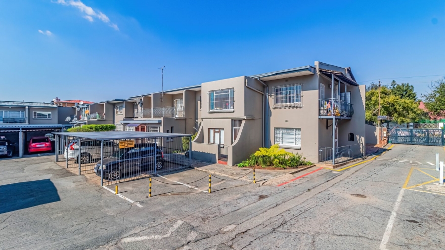 1 Bedroom Property for Sale in Lambton Gauteng