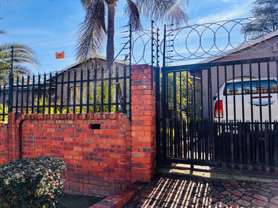 3 Bedroom Property for Sale in Ridgeway Gauteng
