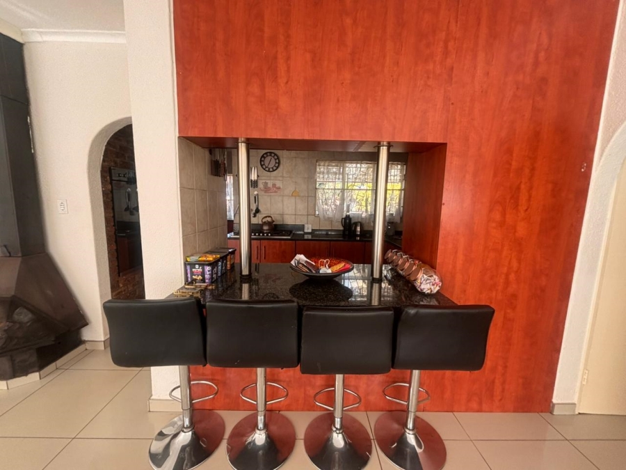 3 Bedroom Property for Sale in Ridgeway Gauteng