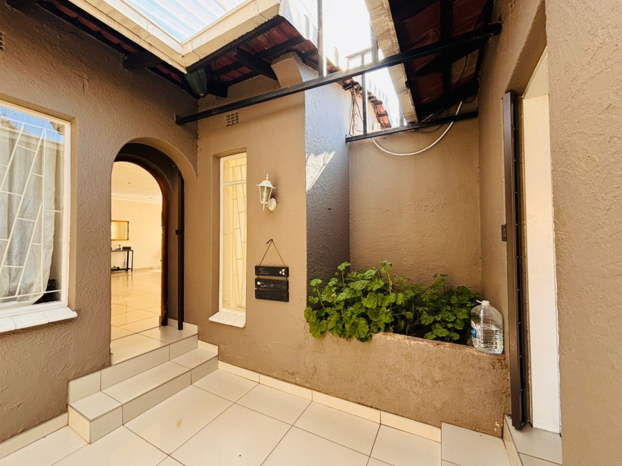 3 Bedroom Property for Sale in Ridgeway Gauteng